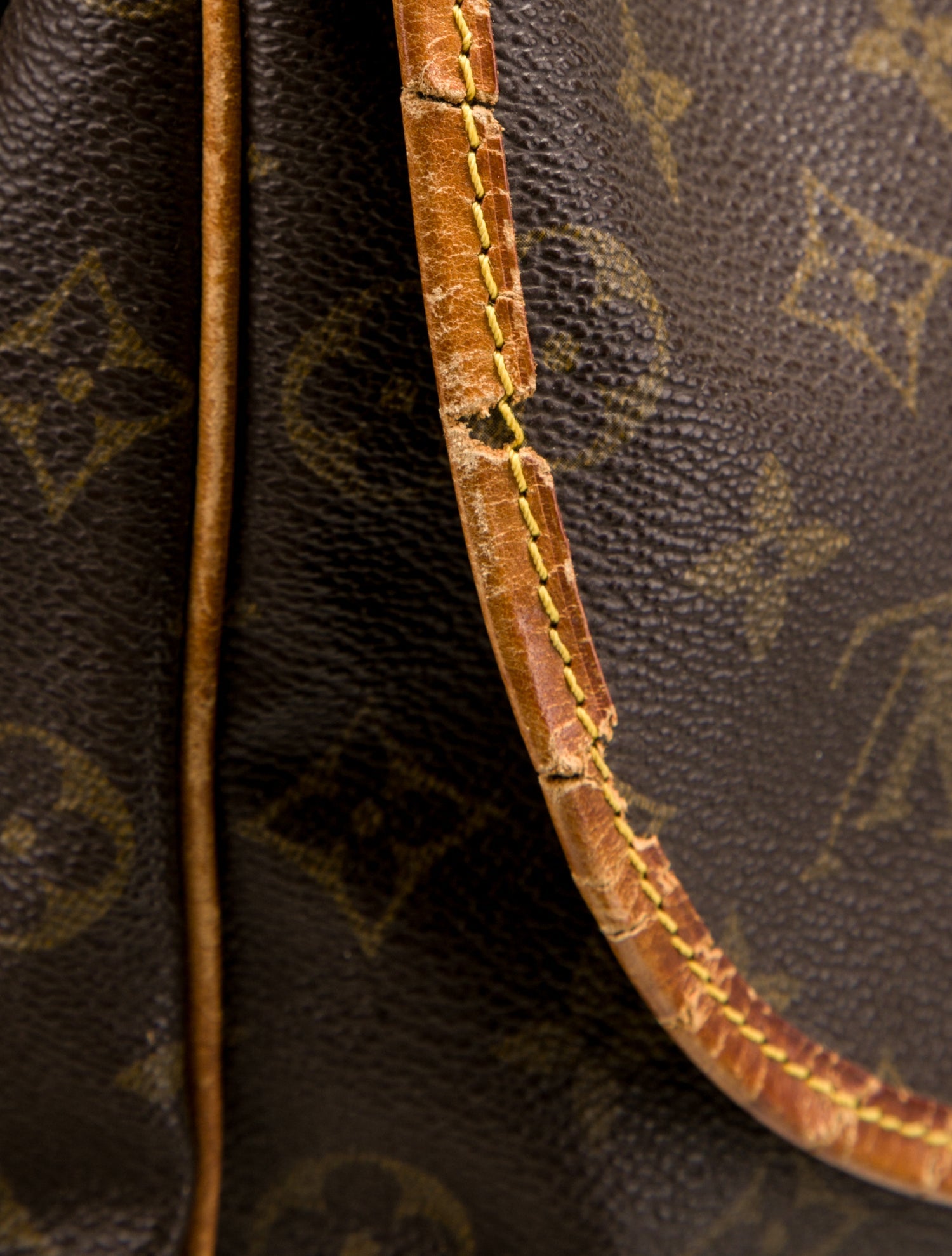 Louis Vuitton Coated Canvas Saumur 30